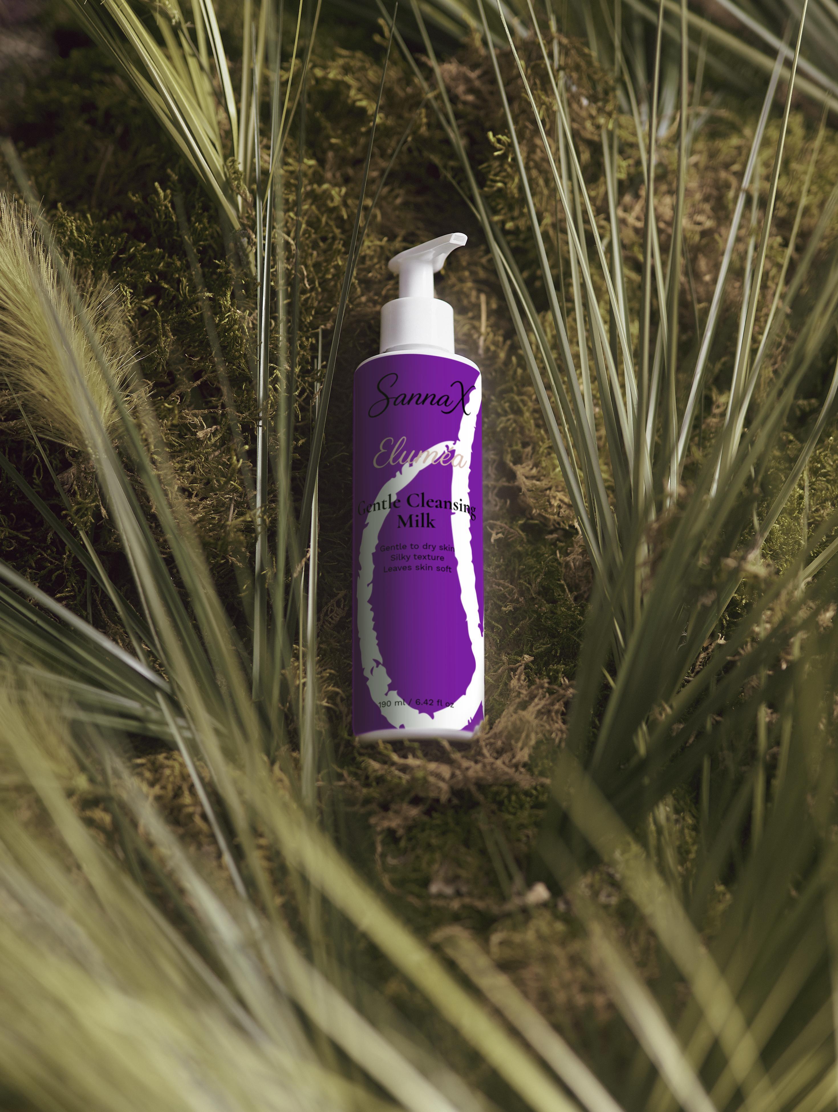 Eluméa Gentle Cleansing Milk